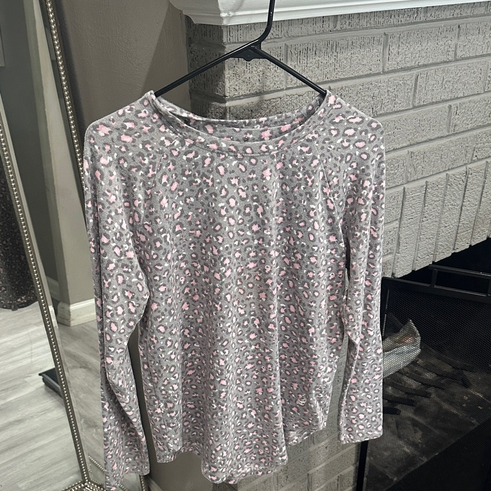Cuddl Duds Gray and Pink Leopard Print Blouse